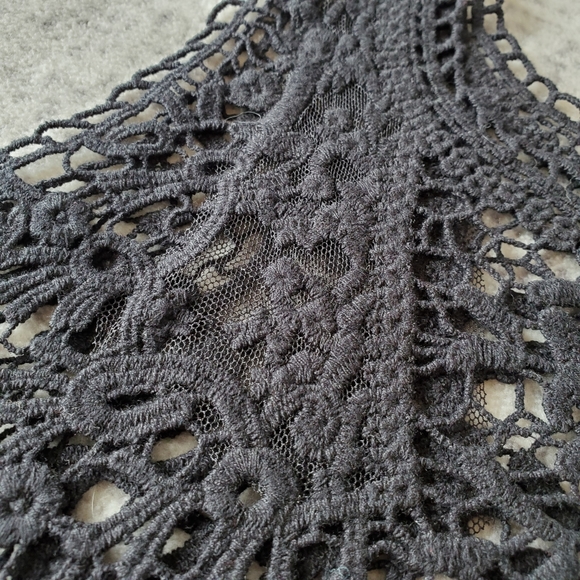 🔥3/$30 Crochet Tank Top - Picture 10 of 10